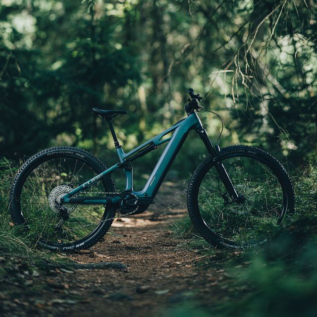 CUBE Stereo Hybrid ONE44 HPC Race 800 sähköpyörä